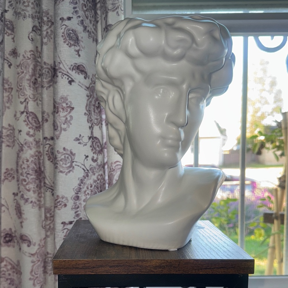 Elegant White Bust Sculpture planter/vase.
